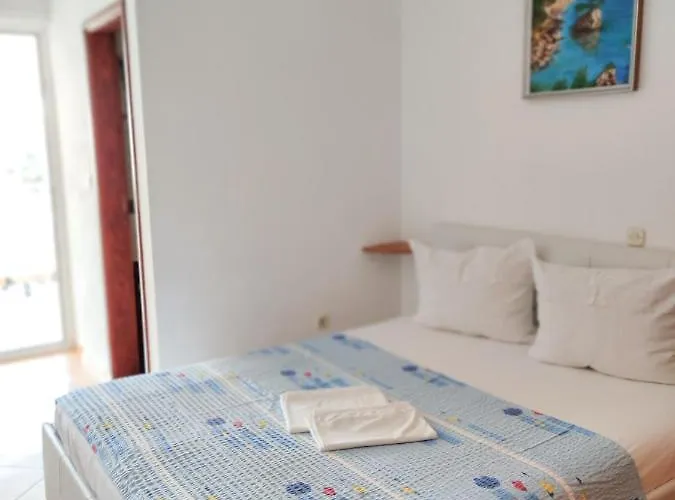 Apartman And Marica Makarska